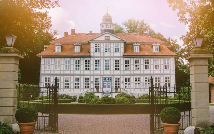 Außenansicht des Hotel Schloss Lüdersburg